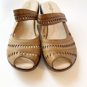 J-41 Slip on Wedge Heels Sandals